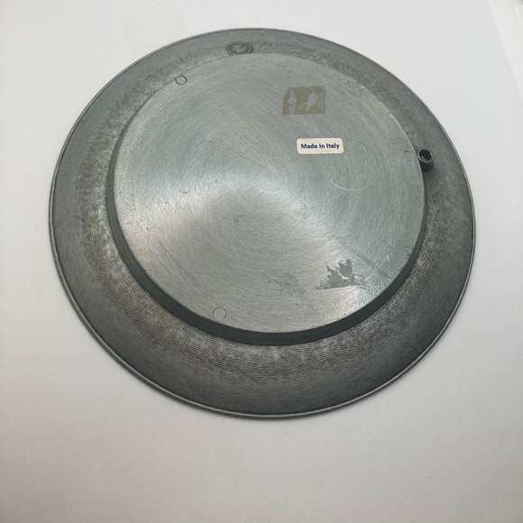 Vtg Pewter Floral Flowers Image Wall Hanging Plate Wall Art Decor Italy 7.5” - Picture 4 of 5